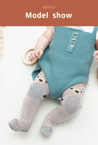 Vista 4 de Calcetines altos hasta la rodilla para niños pequeños, para niña y niño, antideslizantes con agarres, calcetines antideslizantes, calcetines