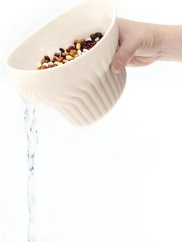 Vista 3 de Talisman Designs Enjuague y tensión 2 en 1 Capacidad para hasta 2 tazas Colador de alimentos Cesta de lavado de frutas Colador y colador