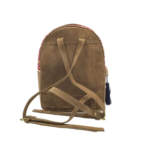 Vista 3 de Backpack "Luisa", made by Jühue Artesanal, handmade backpack made in Mexico, Red backpack, hand embroidery, unique piece, embroidered backpack