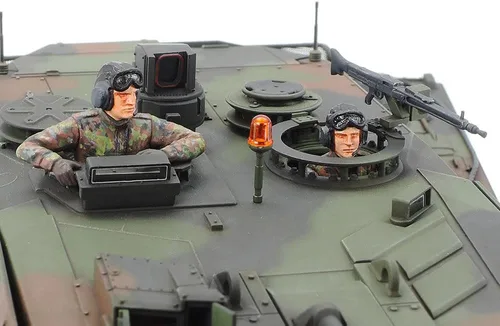 Vista 7 de Tamiya 35271 Leopard 2 A6 Tanque de batalla principal de juguete
