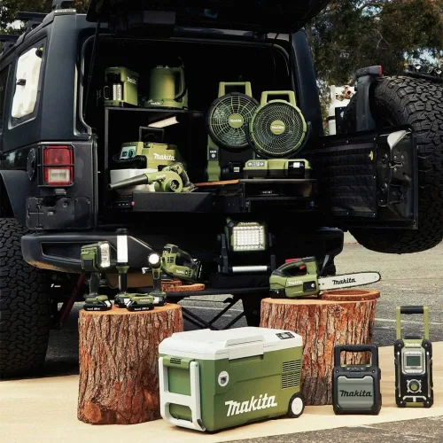 Vista 7 de Makita ADADP05 Outdoor Adventure™ 18V LXT® Fuente de energía inalámbrica de 18V LXT®, solo fuente de energía, USB, Verde Camuflaje