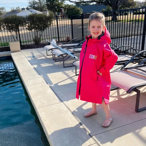 Vista 22 de COR Surf Swim Parka for Youth and Adults Heavy-Duty Weatherproof Swimming Jacket with Size Options for Men, Women and Kids