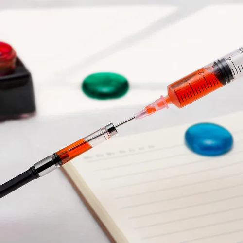 Vista 4 de Jeringa de plástico de llenado de tinta de 5 ML/CC con punta de aguja de acero inoxidable romo para pluma estilográfica, impresora