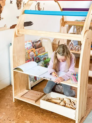 Vista 5 de Aurora Playstand 2026 Edition, cortinas, clips y ganchos incluidos Waldorf Imaginative Playarch Kids Playhouse, interior, tienda de campaña
