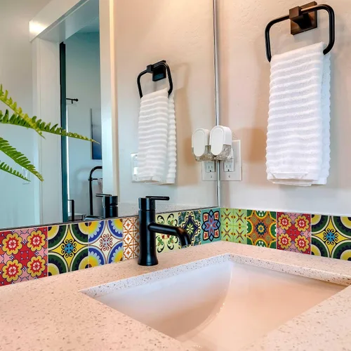 Vista 2 de Juego de 24 calcomanías para azulejos de salpicaduras en muro, azulejos tradicionales de Talavera, calcomanías para azulejos de baño y cocina