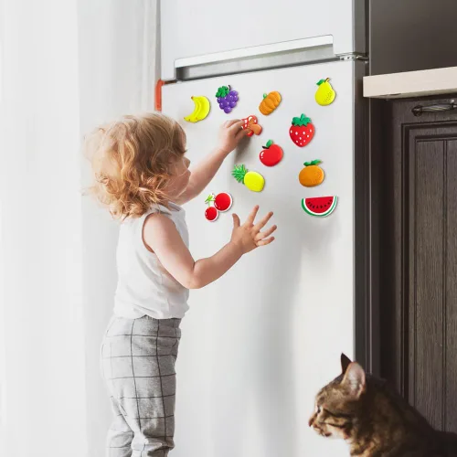 Vista 8 de Pegatinas de imán de PVC impermeable para refrigerador, diseño de frutas cortadas, fijación fuerte para fotos, notas y decoraciones