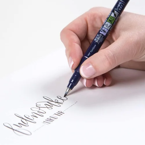 Vista 5 de Bolígrafo tipo pincel Fudenosuke, duro, (GCD-111), de Tombow