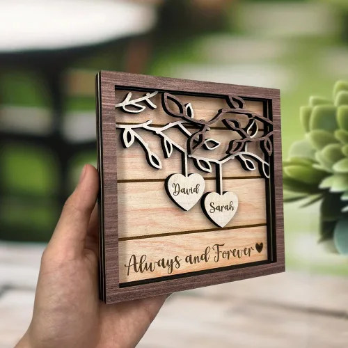 Vista 3 de Letrero de madera grabado para parejas, árbol de regalo con nombre personalizado, día de San Valentín para él/ella, novio, novia, recién casados