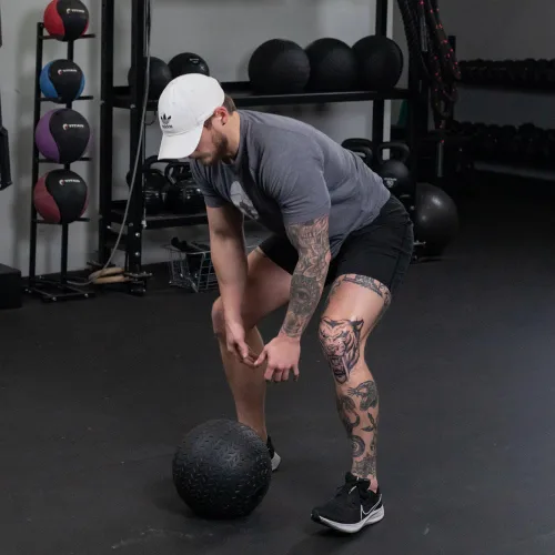 Vista 7 de Titan Fitness pelota de caucho Tread Slam, rebote muerto, peso para el entrenamiento - lanzar, atrapar, golpear, girar