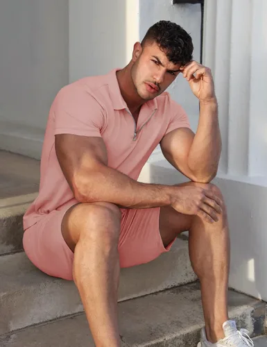 Vista 4 de URRU Conjunto casual de polo y pantalones cortos de manga corta para hombre, conjunto de dos piezas, conjunto deportivo con cremallera para hombre