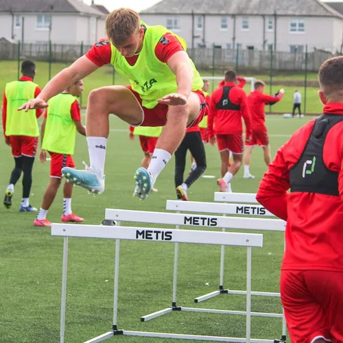 Vista 6 de METIS Alloy Hurdles - Equipo de pista y campo ajustable de alta calidad para atletas jóvenes y mayores Disponible en paquetes de 1, 5 o 10