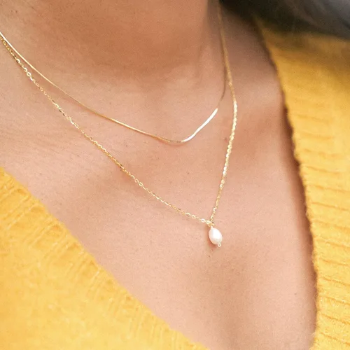 Vista 3 de Ieftop Collares de perlas para mujer, chapado en oro de 14 quilates, hecho a mano, delicado collar de cadena de perlas de agua dulce, collar