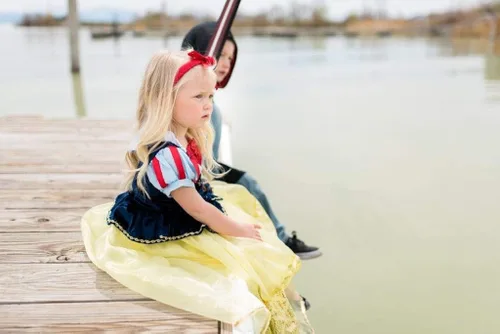 Vista 7 de Little Adventures Disfraz de princesa blanca como la nieve (mediana edad 3-5)