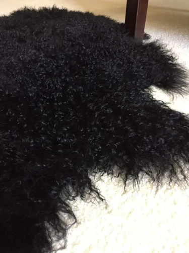 Vista 6 de Seek4comfortable Alfombra negra de piel de oveja mongol auténtica, manta de piel tibetana con decoración gruesa súper esponjosa como alfombra