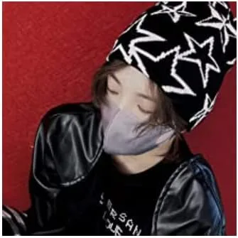 Vista 4 de Pooyikoi Sombrero de punto para hombres y mujeres, gorra de calidad, gorro cálido Harajuku, gorro gótico, patrón de araña, lana, acrílico, Y2k