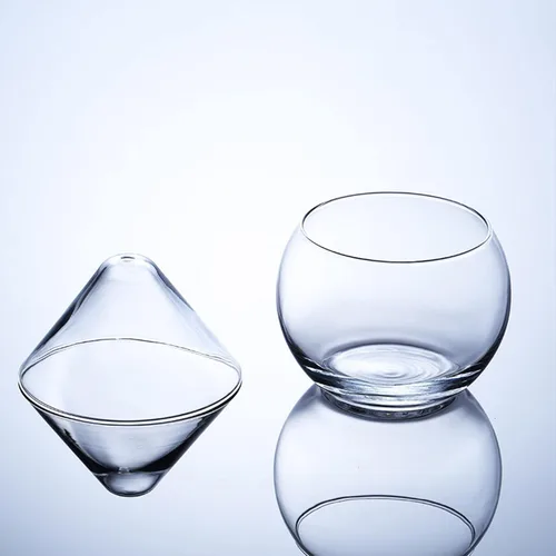 Vista 3 de Juego de 2 vasos de Martini sin tallo de 9 onzas con enfriador, juego de servidor de caviar de vidrio con cuenco de servidor, vaso de cóctel