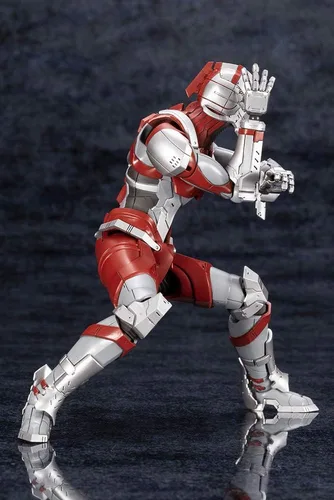 Vista 2 de Kit modelo Ultraman