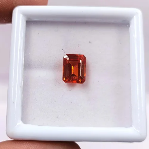 Vista 3 de Maravillosa Mejor Oferta 4.00 Quilates Tratado Natural Naranja Zafiro Sri Lanka Forma Esmeralda Certificado Piedra Preciosa #275, Gema, Sin gemas.