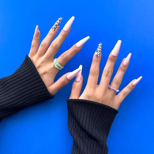Vista 3 de Gold Finger - Kit de uñas postizas de cobertura completa con pegamento, diseño moderno, gel listo para usar, uñas medianas, largas y extralargas