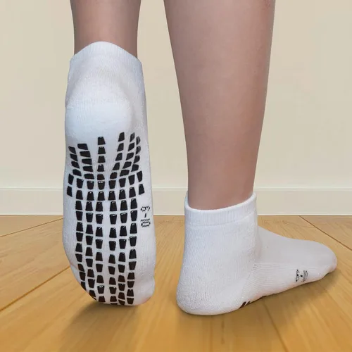 Vista 2 de Calcetines antideslizantes de agarre para niños (4 a 16 años), calcetines deportivos acolchados para hospital para niños y niñas