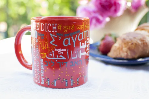 Vista 4 de Taza Love Languages - Says I Love You Forty Different Ways