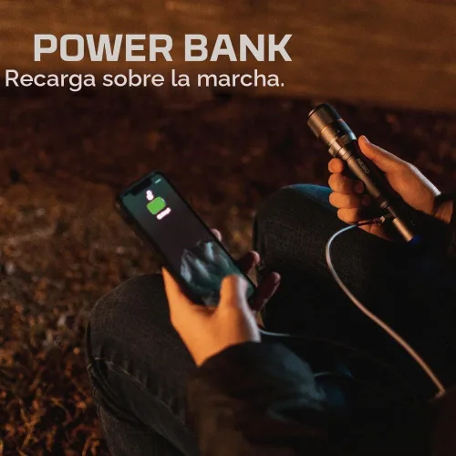 Vista 3 de NEBO Davinci 2000 linterna y cargador portátil 2000 lúmenes, 4 modos de luz, banco de energía recargable por USB, impermeable, luz de camping LED