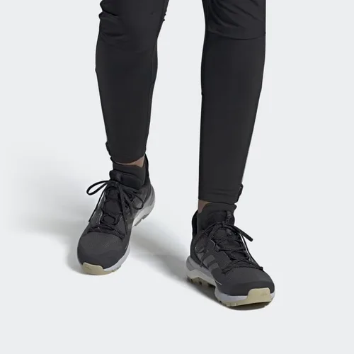 Vista 2 de adidas Terrex Skychaser Gore-TEX 2.0 Zapatos de senderismo para mujer, Sky RushGrey SixAcid Red, 5