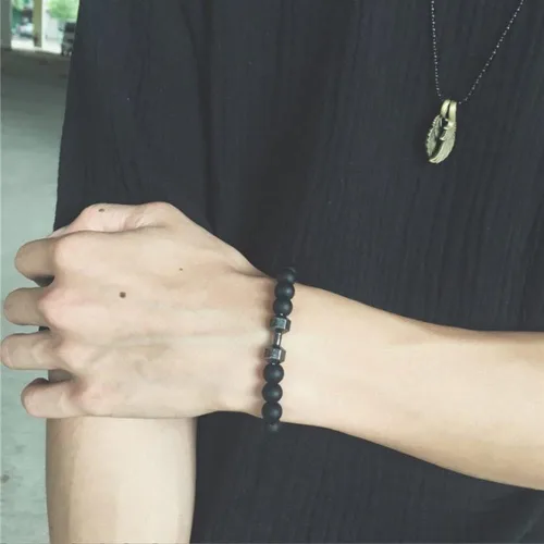 Vista 3 de Pulsera de mancuernas negras para hombre, pulsera de gimnasio con cuentas de piedra natural, pulseras de fitness con peso para hombre, regalo