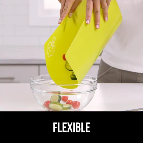 Vista 6 de GORILLA GRIP Juego de 4 tablas de cortar flexibles 100% sin BPA, alfombrillas de plástico duraderas con iconos de alimentos para preparar comidas
