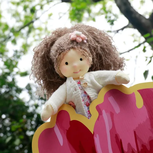 Vista 3 de BlissfulPixie Muñeca de trapo Waldorf Girl hecha a mano, ámbar, felpa suave de 12 pulgadas, ideal para bebés y niños pequeños