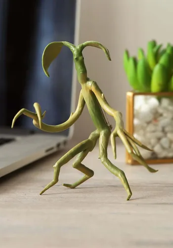 Vista 5 de Fantastic Beasts Pickett Bowtruckle Pin Pendant Costume Accessory