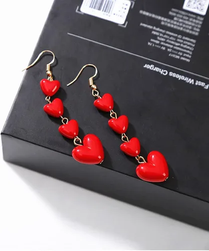 Vista 6 de Pendientes de borla de corazón rojo con cuentas de melocotón y borla larga para mujeres y niñas