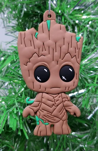 Vista 2 de Adorno de árbol de groot de superhéroe