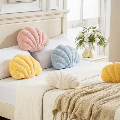 Vista 5 de XIAIJIA Almohada con forma de concha de mar, almohadas decorativas de conchas de mar azul para cama, almohada decorativa de felpa suave, decoración