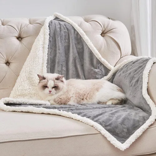 Vista 36 de Manta impermeable calmante para gatos de interior, manta suave y silenciosa de felpa para mascotas, manta gruesa de piel sintética de 500 GSM