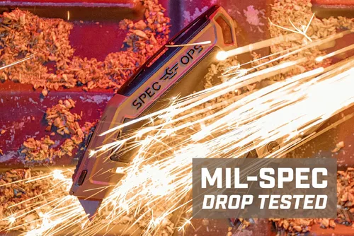 Vista 5 de Spec Ops Tools - Cuchillo utilitario con hoja retráctil, paquete de 2, incluye 5 cuchillas adicionales en almacenamiento de mango, 3% donado a