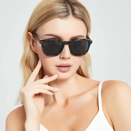 Vista 2 de Gafas de sol polarizadas para mujer con protección UV para mujer, a la moda, grandes sombras con marco de acetato BC2110