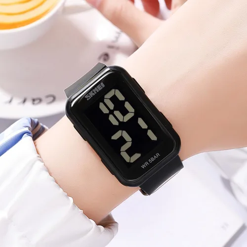 Vista 7 de Reloj digital para hombre, pantalla grande, relojes impermeables Todo negro