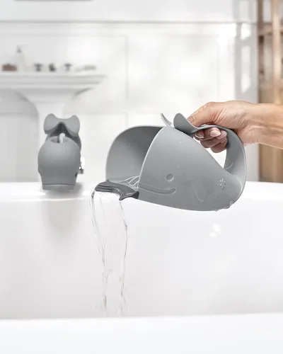 Vista 5 de Skip Hop Taza de enjuague de baño para bebé MOBY - Enjuagador de cascada sin lágrimas, color gris, edad 0+, (paquete de 12)