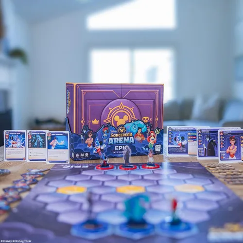 Vista 2 de Disney Sorcerer's Arena: Epic Alliances Core Set Juego de mesa de estrategia para 2 o 4 jugadores a partir de 13 años Con personajes y villanos