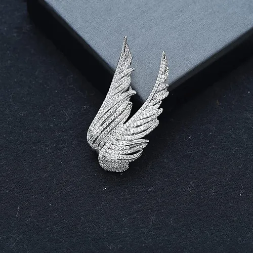 Vista 5 de Micro Pave Crystal Angel Wings Broche Pins Rhinestone Metal Pluma Solapa Pin Traje Abrigo Alas Alas de Ángel Accesorios para Mujeres Hombres