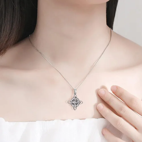 Vista 4 de NIGHTCRUZ Collar de nudo de bruja colgante de nudo celta con triquetra Trinity