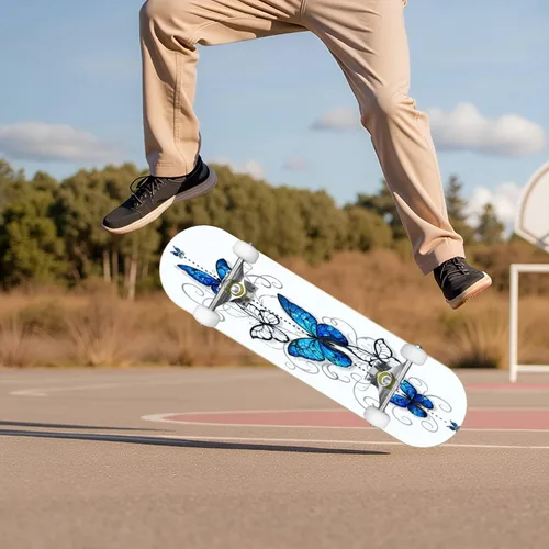 Vista 7 de Patinetas Composición de mariposas azules Morpho y mariposas blancas sobre blanco Monopatín cóncavo clásico Cosas geniales Regalos para adolescentes