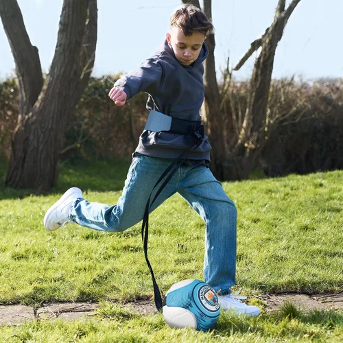 Vista 7 de Hy-Pro Manchester City Football Kick Trainer & Training Set – Dispositivo de entrenamiento con cinturón ajustable, regalo para niños, sistema