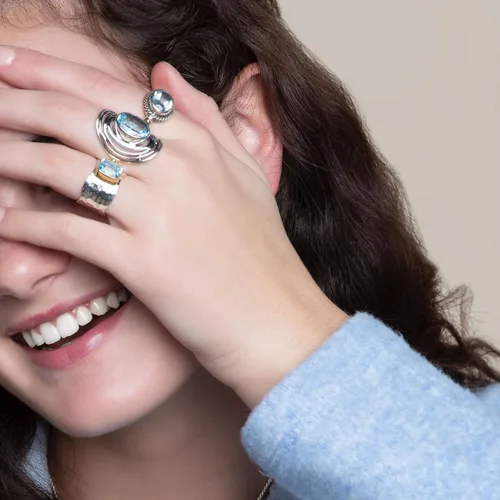 Vista 5 de Silpada Torrington Blue Topaz Ring in Sterling Silver