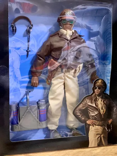 Vista 2 de G.I. Joe - 1996 - Colección Classic - Colección WW II Forces - Tuskegee Bomber Pilot - Figura de acción de 12 pulgadas - con accesorios - RARO