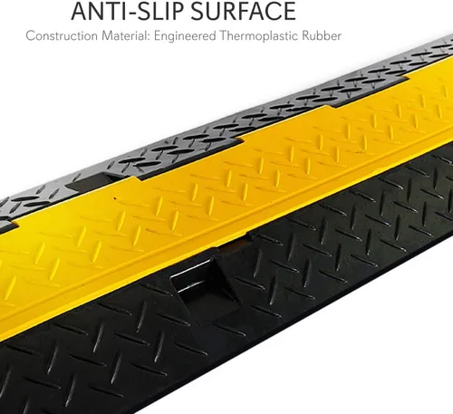 Vista 4 de Pyle Cubierta protectora de cable duradera para rampa, soporta 11000 libras, protección de cable resistente de un solo canal con cubierta superior