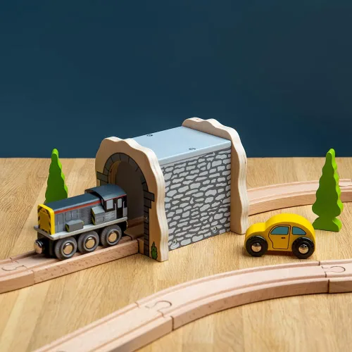 Vista 4 de Bigjigs Rail Túnel de piedra gris: otras marcas principales de rieles de madera son compatibles