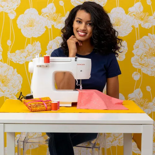 Vista 6 de SINGER Máquina de coser MX231 con kit de accesorios y pedal de pie, 97 aplicaciones de puntada, simple e ideal para principiantes + funda