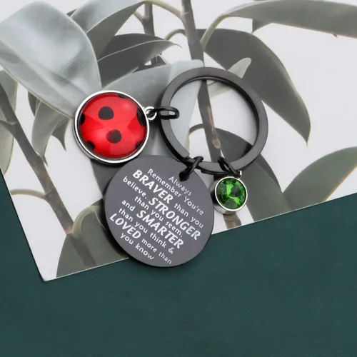Vista 5 de BAUNA Llavero de mariquita para mejor amiga, regalo de amistad, Always Remember You're Braver Than You Believed, joyería con dije de cosplay